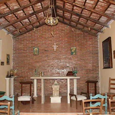 Agriturismo Fattoria Di Grenne Ficarra