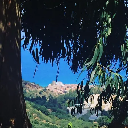 Agriturismo Fattoria Di Grenne Ficarra