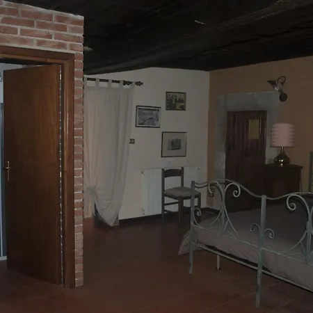 Alloggio per agriturismo Fattoria Di Grenne Ficarra