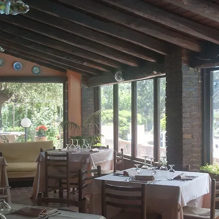 Agriturismo Fattoria Di Grenne Ficarra